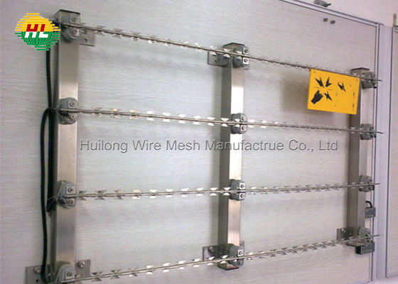 Hot Dipped Galvanized Concertina Razor Wire Fence 2.5mm Residential Use