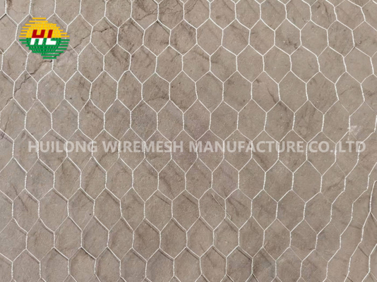 Fabricator Building Galvanized Hexagonal Wire Mesh 24 Gauge