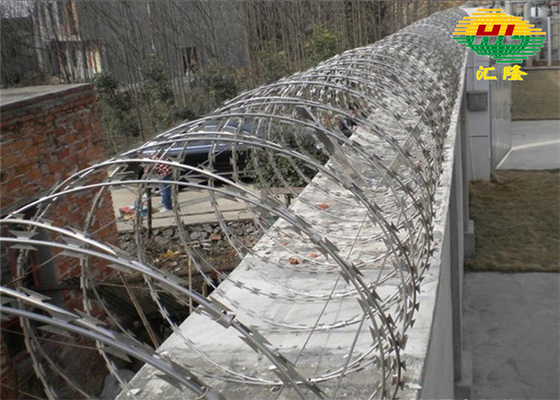 BTO-16 Conertina Żelazkowo galwanizowane zabezpieczenia dla obrony tymczasowe instalacje zabezpieczające