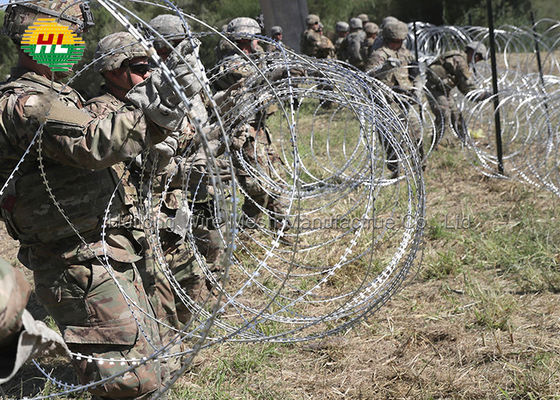 Przycięty drut Concertina Razor Wire ze stali ocynkowanej 300 MM Concertina Fencing